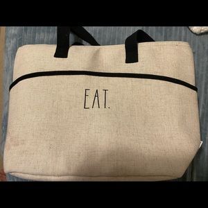 Rae Dunn insulated lunch bag. Large